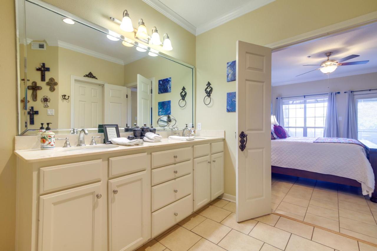 Lakefront Lago Vista Condo With Resort Amenities! Экстерьер фото