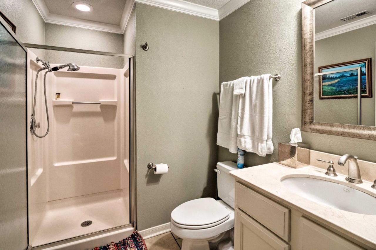 Lakefront Lago Vista Condo With Resort Amenities! Экстерьер фото